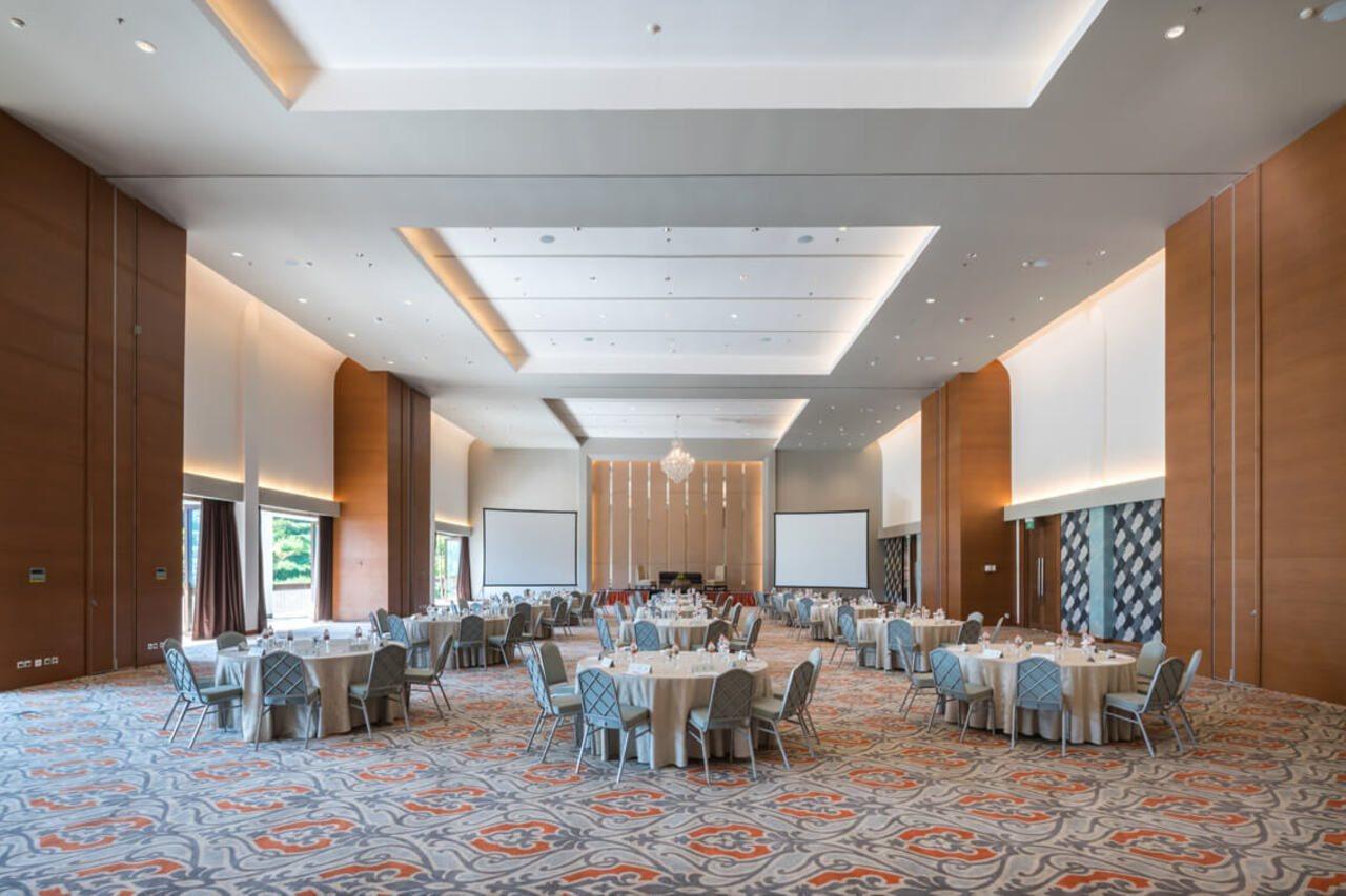 Hotel The Botanica Sanctuary à Puncak Extérieur photo The Grand Ballroom